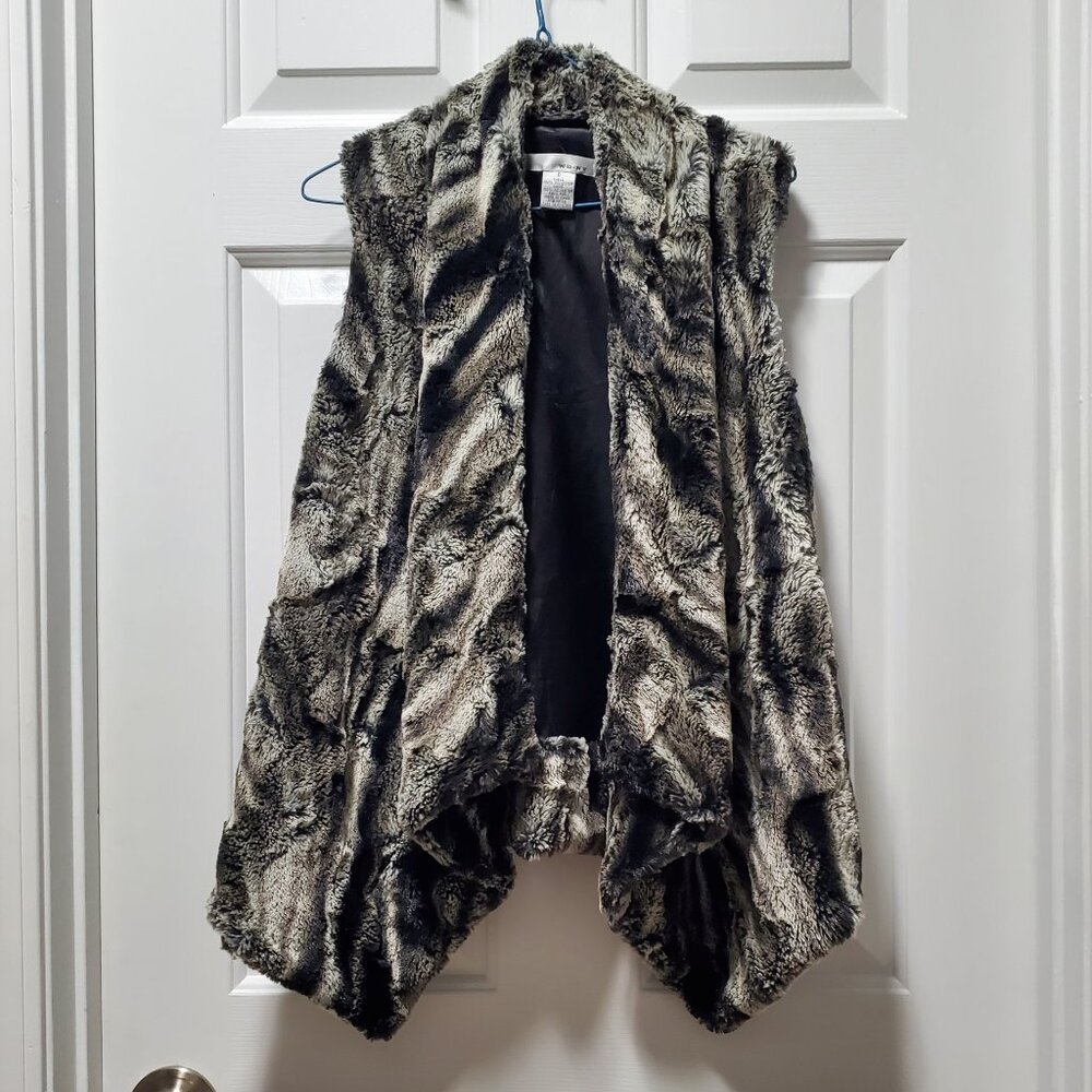 Faux Fur Flyaway Vest | Small
